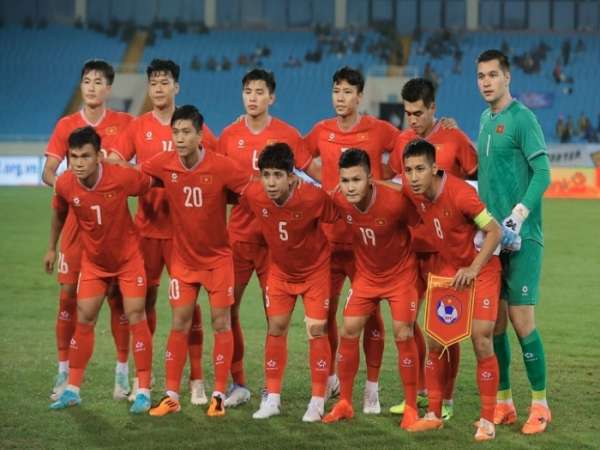 Bóng đá VN 22/10: ĐT Việt Nam gặp khó tại AFF Cup 2024