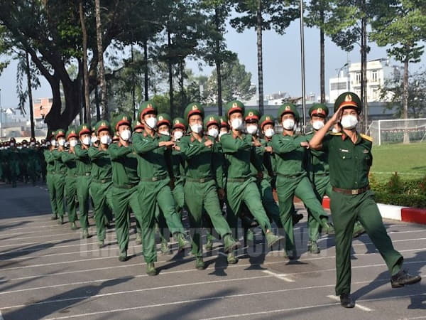 Tại sao chúng ta mơ thấy quân lính
