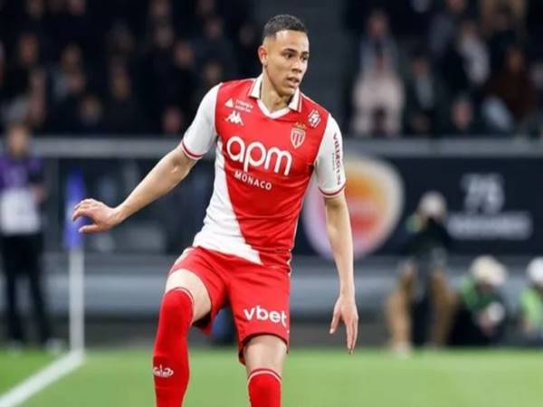 Tin Liverpool: The Kop nhắm Vanderson thay thế Alexander-Arnold