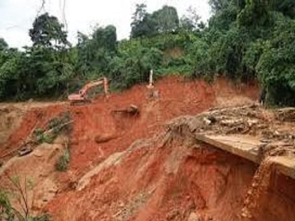 Giải mã chi tiết các giấc mơ thấy núi lở